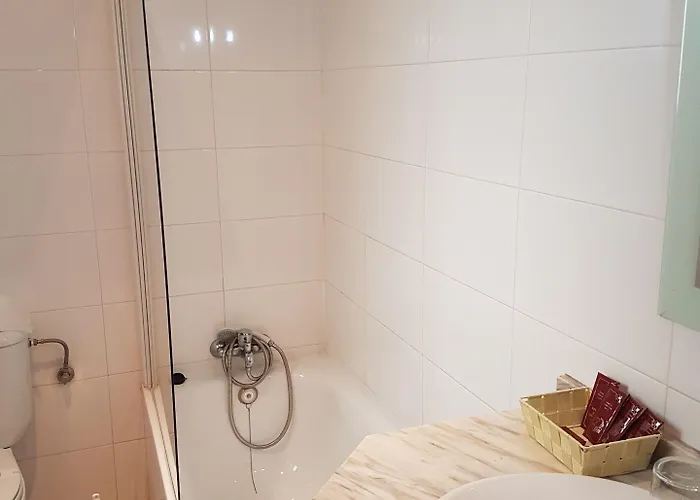 מלון San Miguel סגוביה